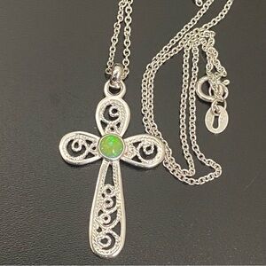Sterling Silver 925 Signed Green Opal Cross Pendant 18” Necklace 3g.
